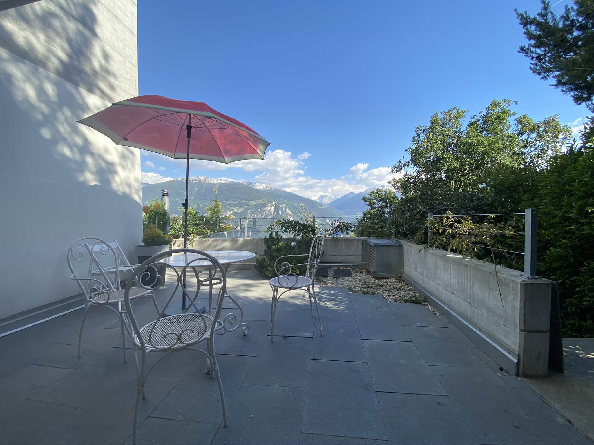 Terrasse ensoleillée