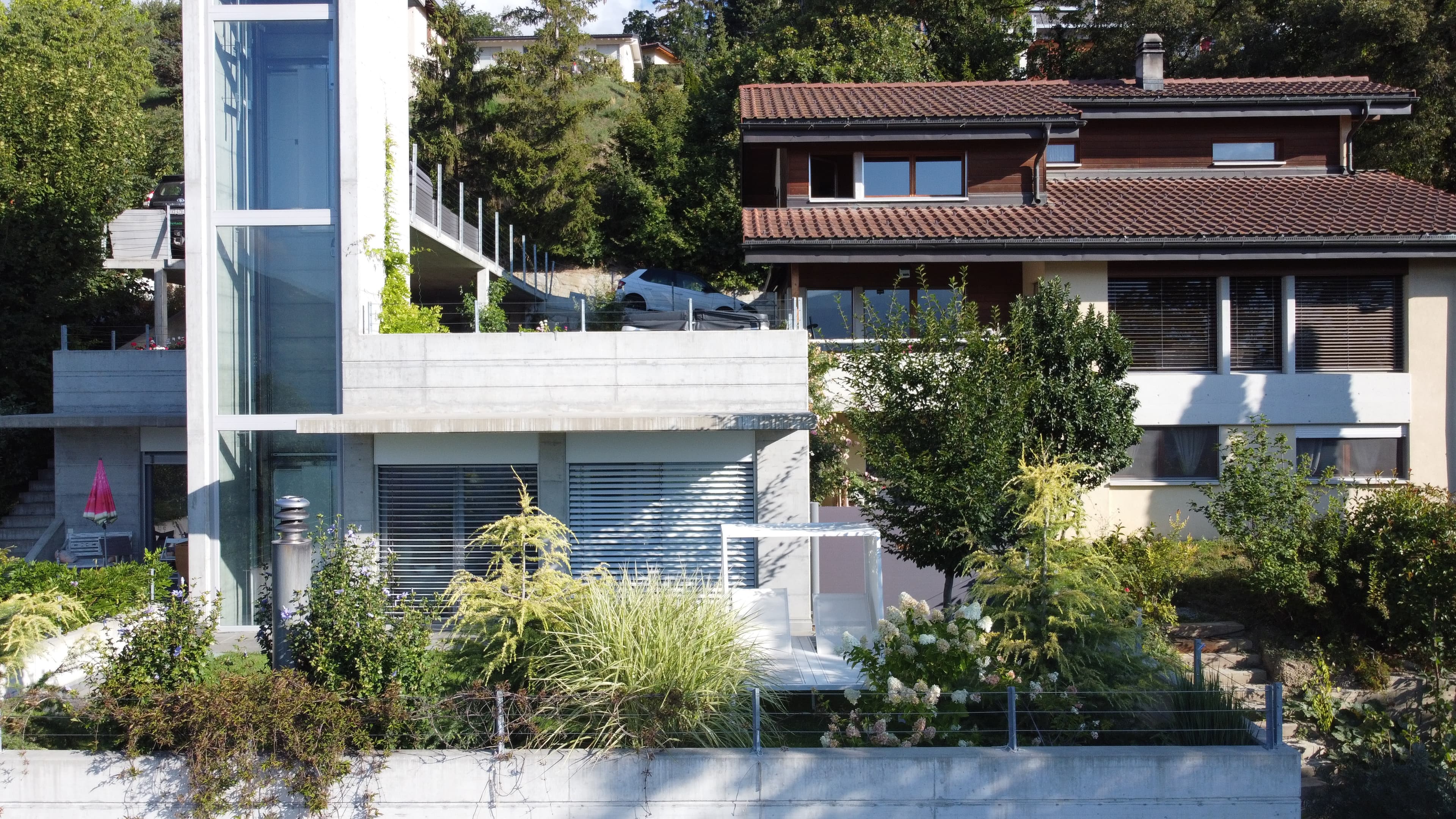 Le bâtiment et ses terrasses