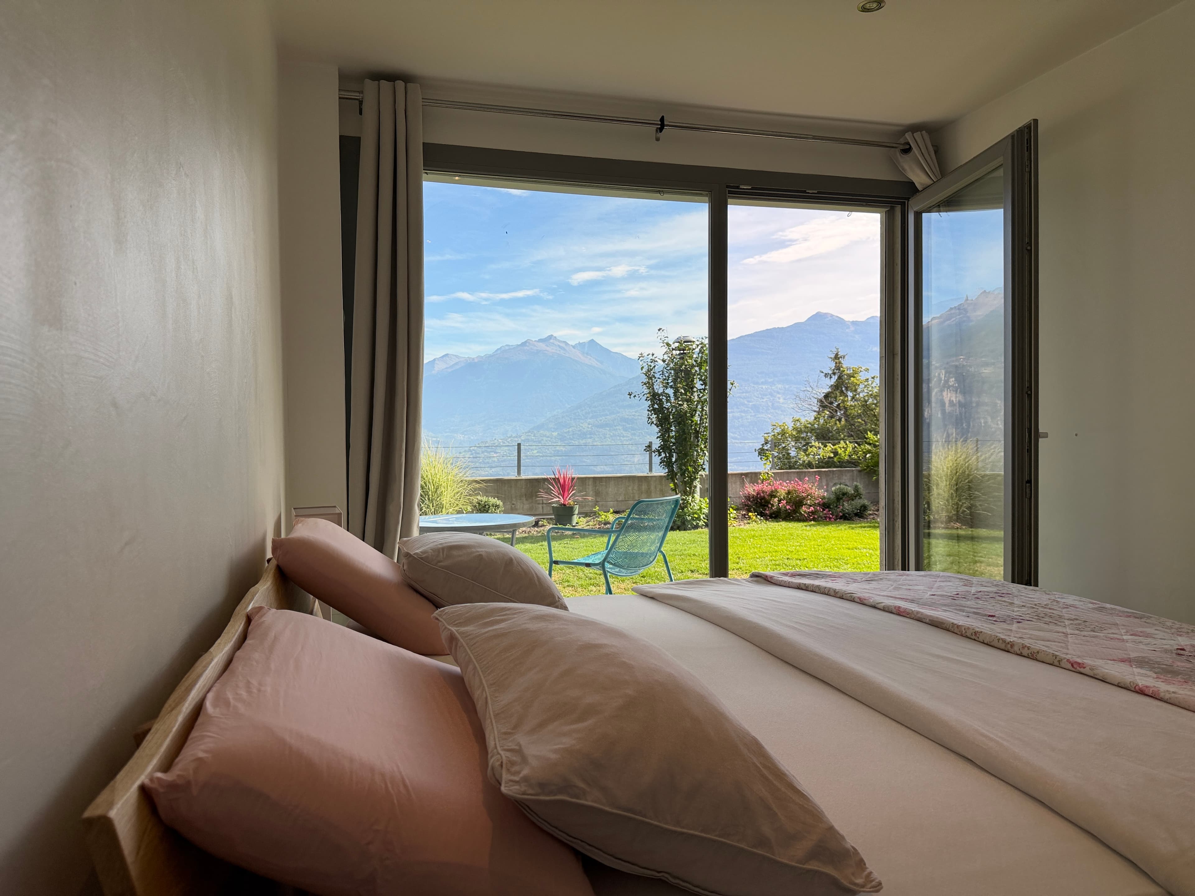 Alpenblick vom Bett aus